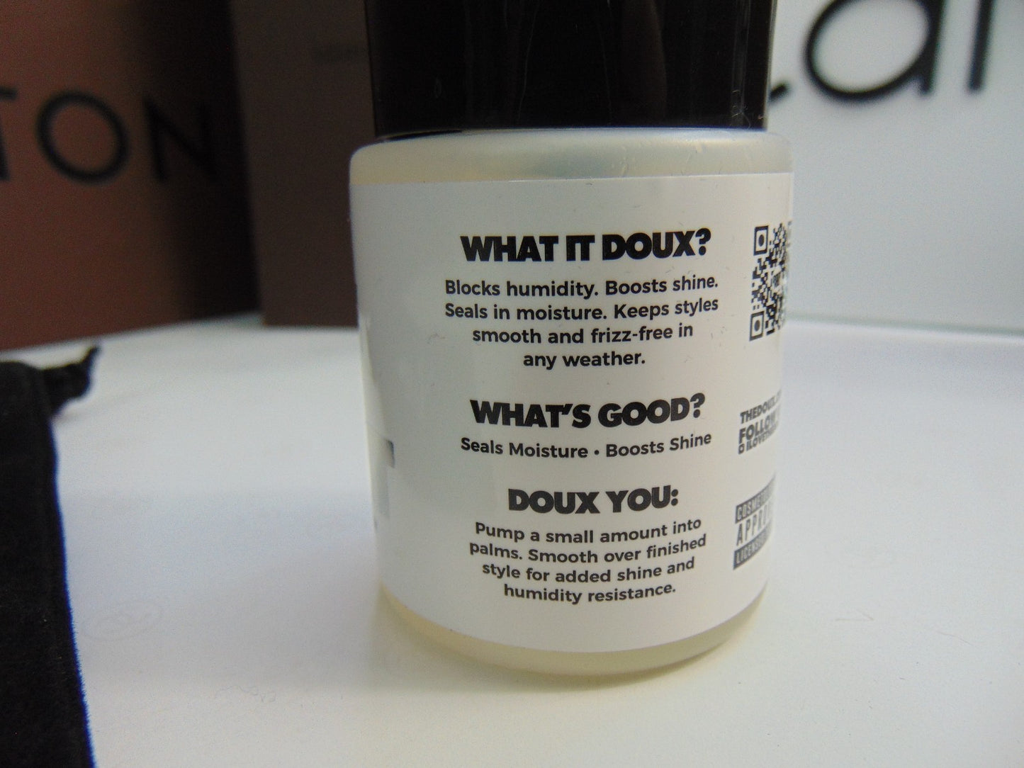 THE DOUX Block Party Act Right Anti-Humidity Serum 2oz