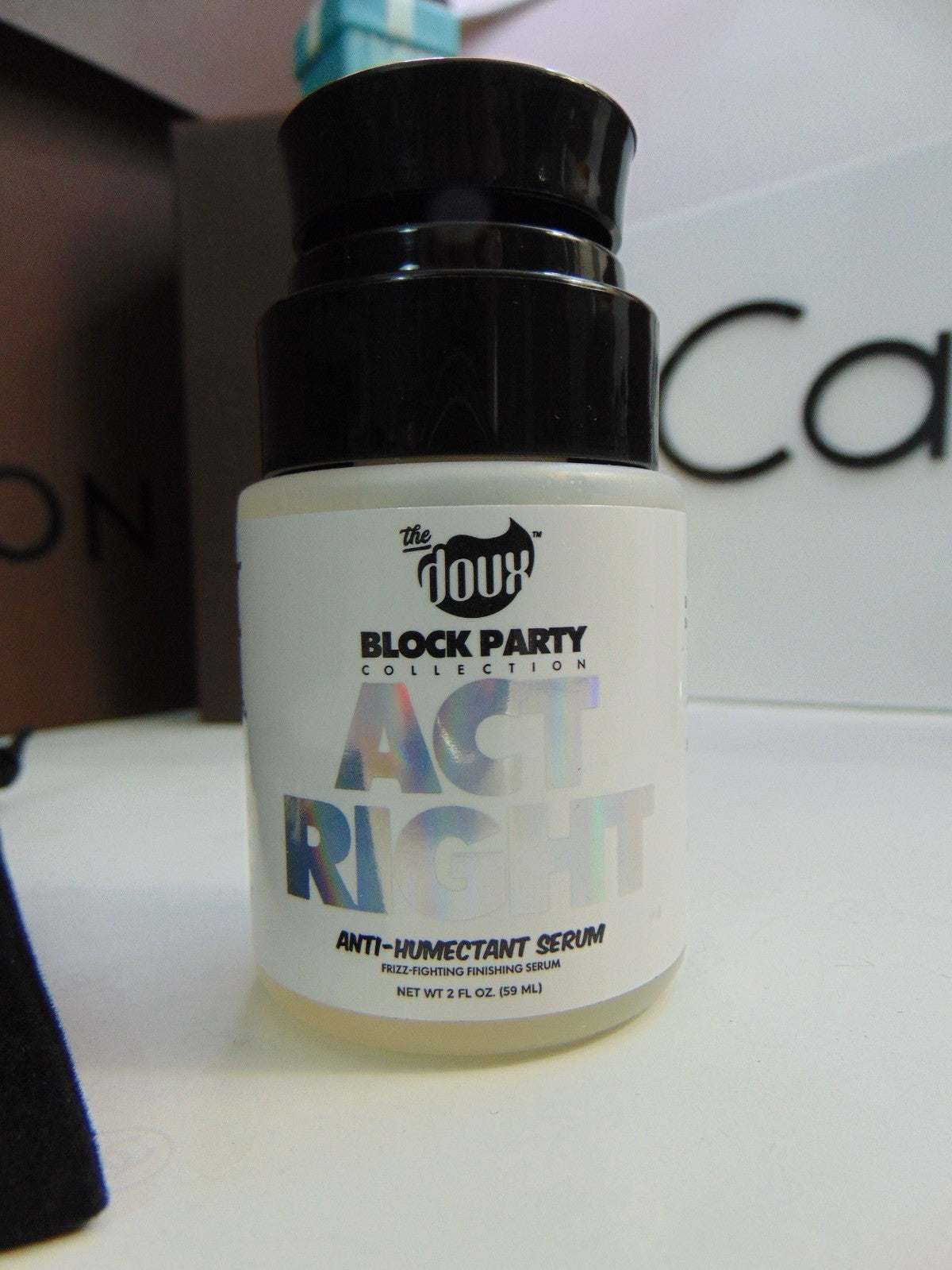THE DOUX Block Party Act Right Anti-Humidity Serum 2oz